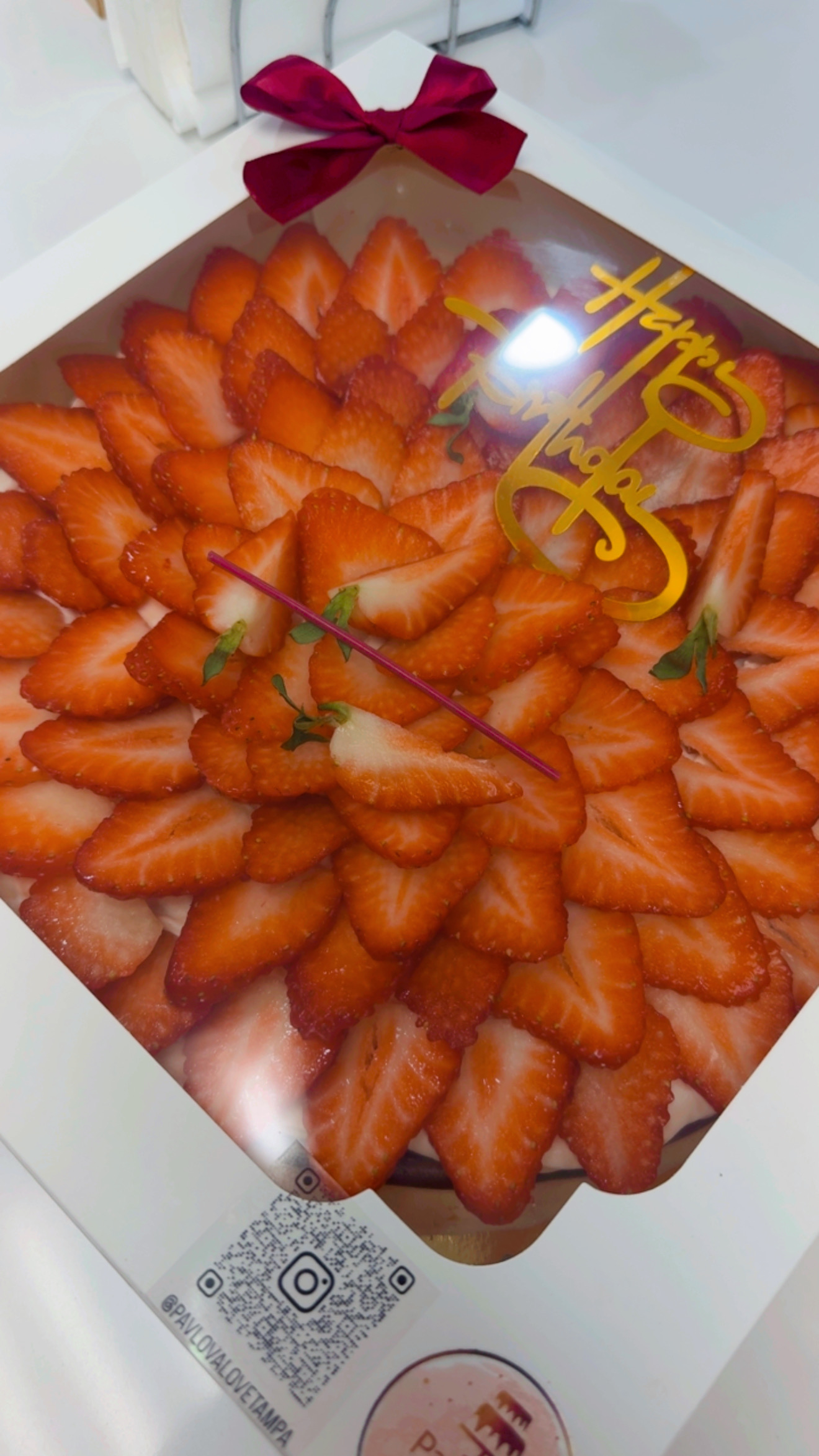 Pavlova 12/15 servings